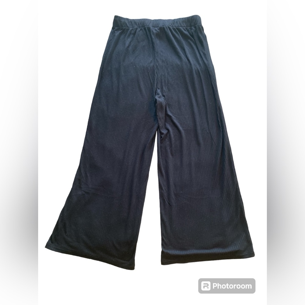 H&M Basics Black Wide Leg Palazzo Pants. Size Medium.